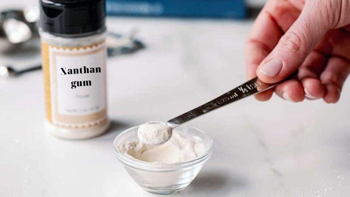 Đồ thị thể hiện mối quan hệ giữa lực cắt và độ nhớt của Xanthan Gum