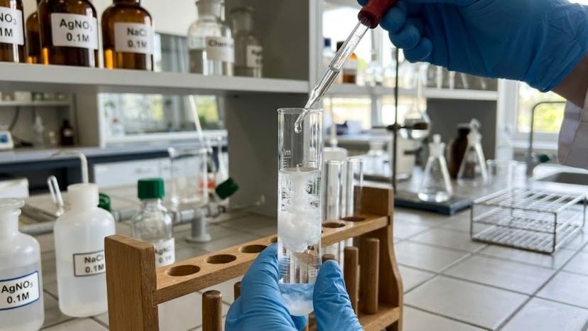 Phản ứng tạo kết tủa trắng AgCl đặc trưng khi nhỏ AgNO3 vào dung dịch NaCl