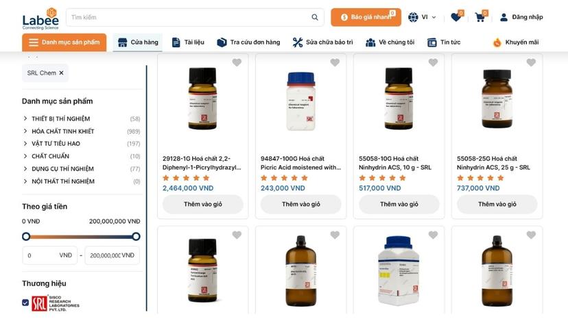 Giao diện màn hình máy tính hiển thị website Labee.vn với thanh tìm kiếm hóa chất SRL thông minh